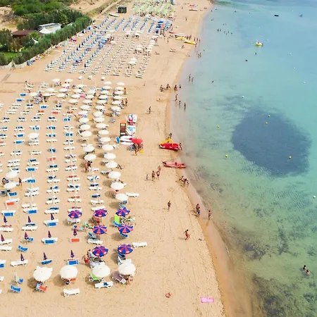 Awesome In Isola Capo Rizzuto